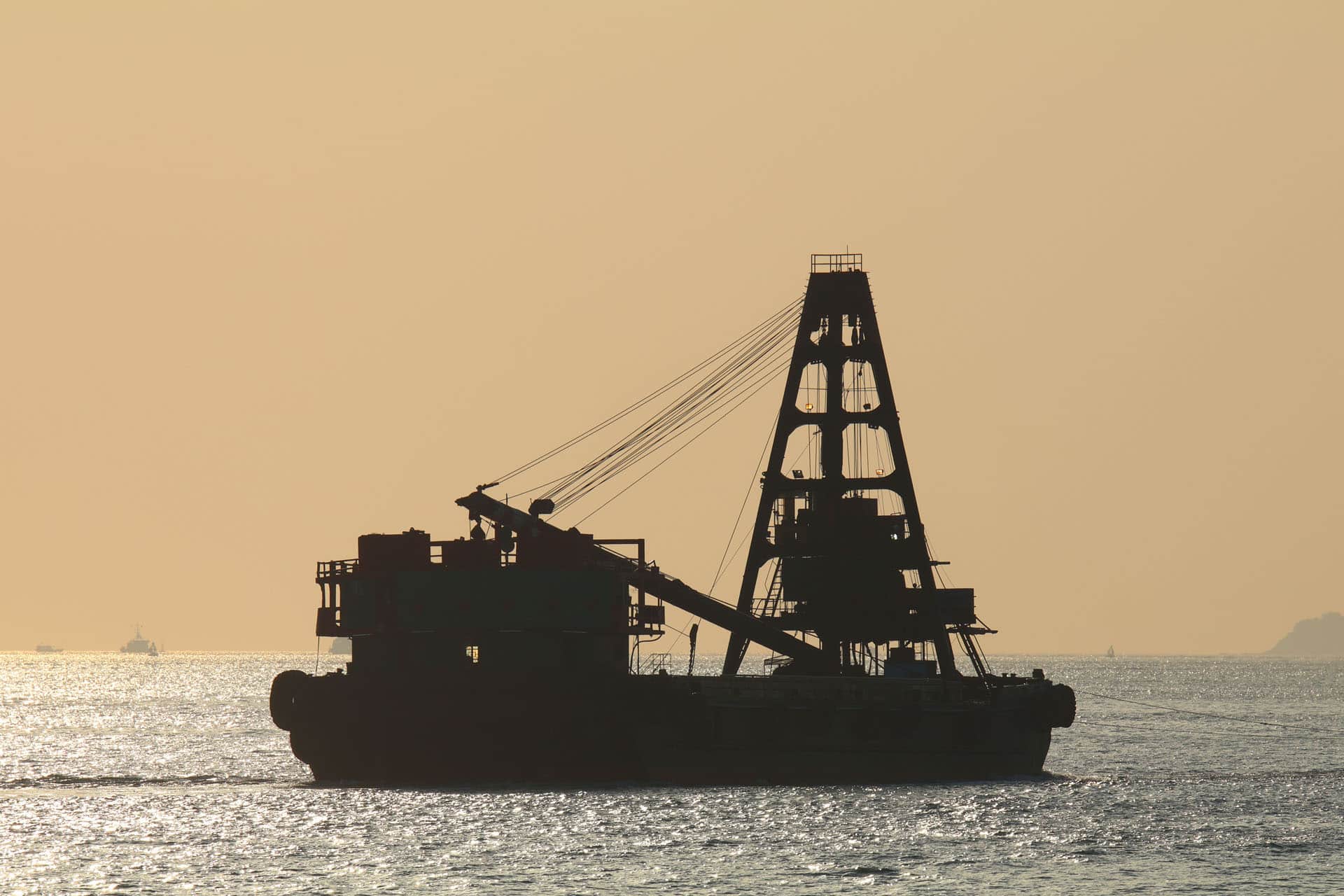 FPSOs & drill ships